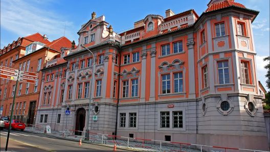 Facts about Prague Будинок Фауста