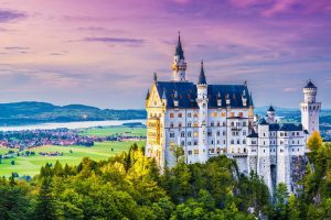 Neuschwanstein Castle вечірній замок Нойшванштайн