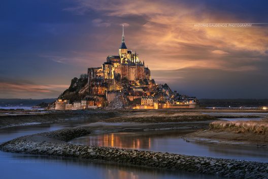 Mont Saint-Michel вечірній Мон Сен Мішель