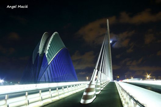 Valencia L'Àgora Валенсія виставковий центр Агора
