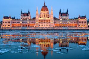 Budapest Будапешт вечірній Парламент